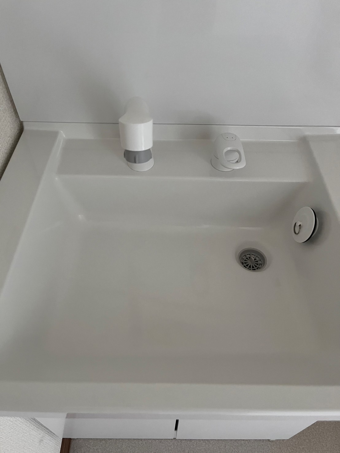 青森県弘前市　洗面所清掃💧